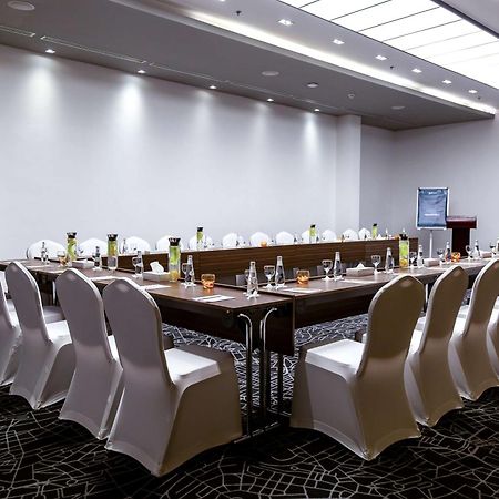 Radisson Hotel & Apartments Dammam Industrial City Екстер'єр фото