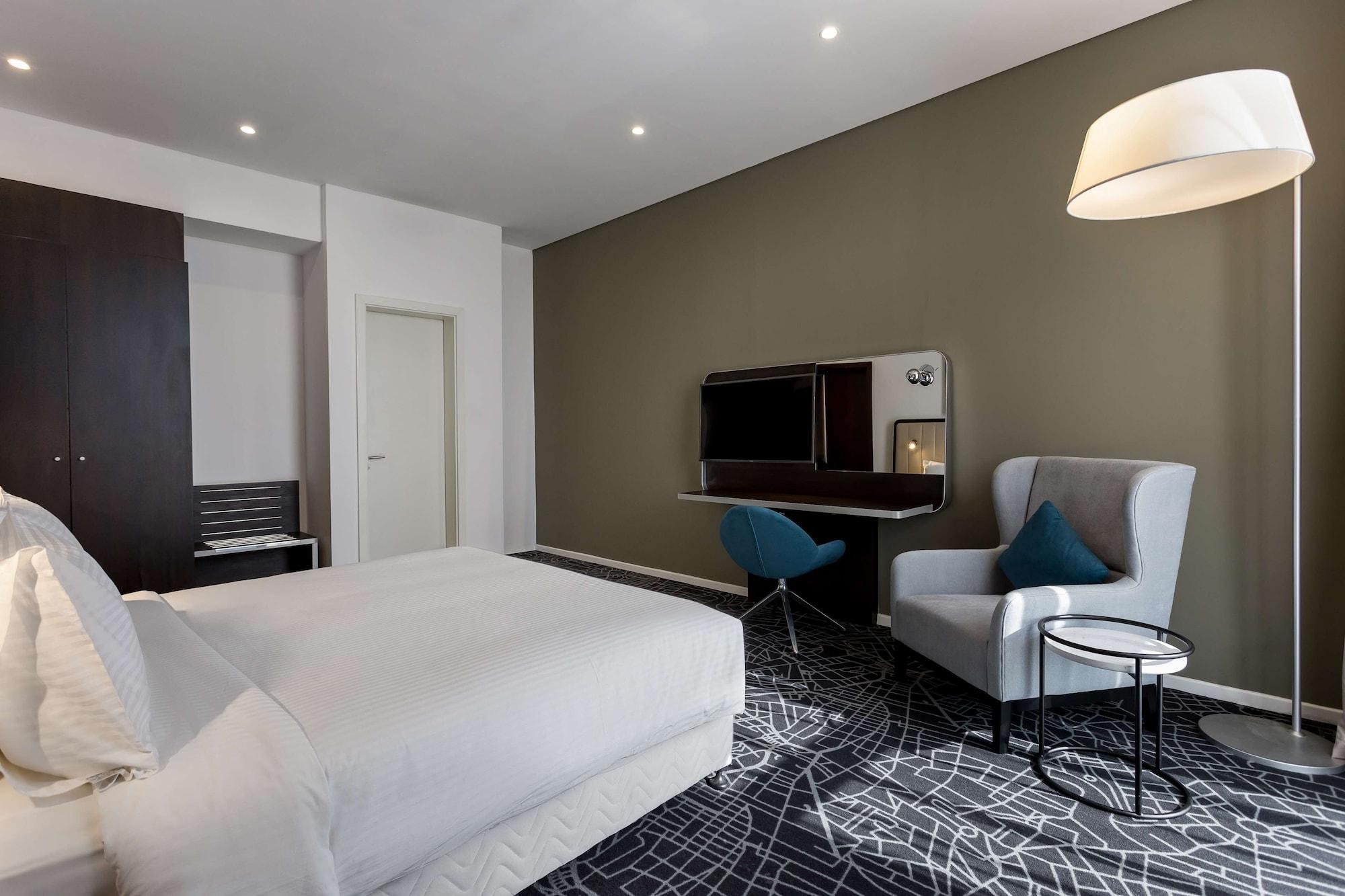 Radisson Hotel & Apartments Dammam Industrial City Екстер'єр фото