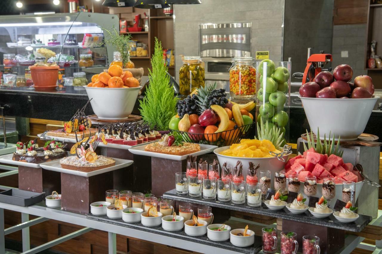 Radisson Hotel & Apartments Dammam Industrial City Екстер'єр фото